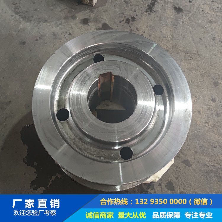 1679968542563572.jpg 鐵水包運輸車主動輪鍛件.jpg