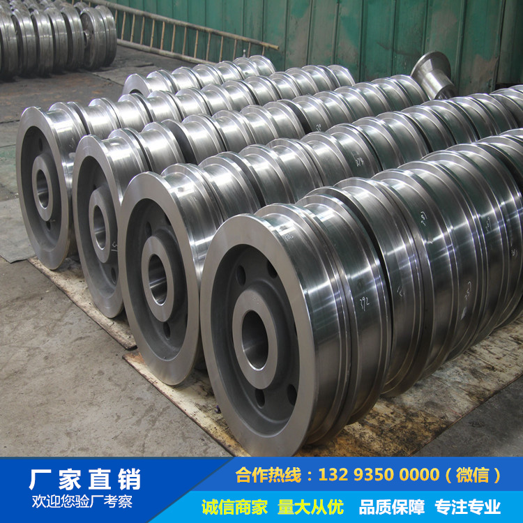 1718676180452194.jpg 軌道式集裝箱門式起重機